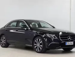 Sininen Käytetty 2020 Mercedes E300 Avantgarde Edition Sedan | 34 900 € (Perustarjous)