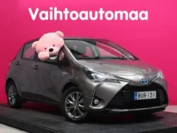Käytetty 2017 Toyota Yaris Hybrid Edition Viistoperä | 11 490 € (Perustarjous)
