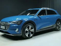 Sininen Käytetty 2019 Audi e-tron Advanced Plus Katumaasturi | 30 800 € (Perustarjous)