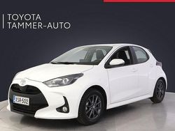 Valkoinen Käytetty 2024 Toyota Yaris Viistoperä | 22 480 € (Hieman kallis)