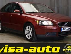 Punainen Käytetty 2004 Volvo S40 Kinetic Sedan | 3 990 € (Hieman kallis)