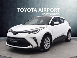 Valkoinen Käytetty 2024 Toyota C-HR Active Katumaasturi | 29 890 € (Perustarjous)