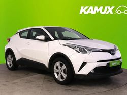 Valkoinen Käytetty 2017 Toyota C-HR Active Katumaasturi | 15 790 € (Perustarjous)