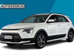 Valkoinen Käytetty 2025 Kia Niro LX Katumaasturi | 32 900 € (Perustarjous)