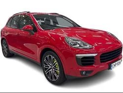 Käytetty 2014 Porsche Cayenne S E-Hybrid Katumaasturi | 23 800 €