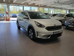 Valkoinen Käytetty 2019 Kia Niro Katumaasturi | 16 880 € (Hyvä tarjous)