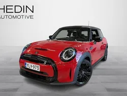 Punainen Käytetty 2022 Mini Cooper SE Viistoperä | 20 900 € (Perustarjous)