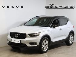 Harmaa Käytetty 2021 Volvo XC40 R-Design Katumaasturi | 34 850 € (Hieman kallis)