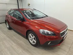 Käytetty 2013 Volvo V40 CC Momentum Farmari | 13 990 € (Perustarjous)