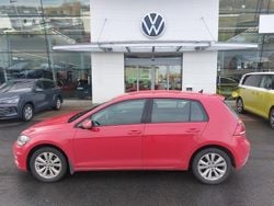 Punainen Käytetty 2019 VW Golf VII Comfortline Viistoperä | 15 700 € (Perustarjous)