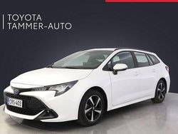 Valkoinen Käytetty 2024 Toyota Corolla Active Farmari | 29 980 € (Hieman kallis)