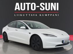 Usata 2024 Tesla Model 3 RWD Tre volumi | 34 600 € (Molto cara)