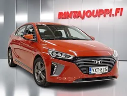 Oranssi Käytetty 2018 Hyundai Ioniq Style Sedan | 13 070 € (Hyvä tarjous)
