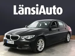 Musta Käytetty 2020 BMW 330e Sport Line Sedan | 24 880 € (Supertarjous)