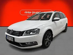 Valkoinen Käytetty 2013 VW Passat Comfortline Farmari | 7 990 € (Kallis)