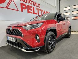 Punainen Käytetty 2020 Toyota RAV4 Hybrid Style Katumaasturi | 37 200 € (Hieman kallis)