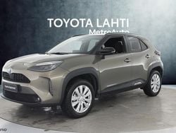 Ruskea (beige) Käytetty 2023 Toyota Yaris Cross Katumaasturi | 29 490 € (Hyvä tarjous)