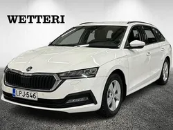 Valkoinen Käytetty 2021 Skoda Octavia Ambition Farmari | 18 700 € (Perustarjous)