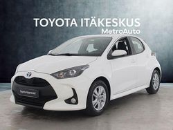 Valkoinen Käytetty 2024 Toyota Yaris Active Viistoperä | 20 990 € (Perustarjous)