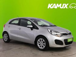 Hopea / harmaa Käytetty 2014 Kia Rio LX Sedan | 8 790 € (Perustarjous)