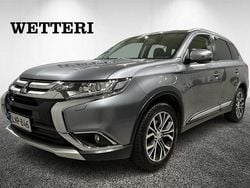 Harmaa Käytetty 2016 Mitsubishi Outlander Intense Katumaasturi | 21 500 € (Perustarjous)