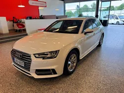 Valkoinen Käytetty 2018 Audi A4 Business Farmari | 19 800 € (Hieman kallis)