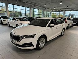 Käytetty 2022 Skoda Octavia Ambition Farmari | 25 890 € (Hieman kallis)