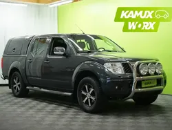 Hopea / harmaa Käytetty 2008 Nissan Navara Nouto | 14 900 € (Perustarjous)