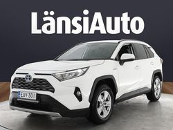 Valkoinen Käytetty 2020 Toyota RAV4 Hybrid Active Katumaasturi | 26 490 € (Perustarjous)