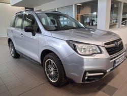 Hopea Käytetty 2016 Subaru Forester Katumaasturi | 22 890 € (Perustarjous)