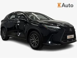Käytetty 2023 Lexus NX450h+ Business Edition Katumaasturi | 49 850 € (Hyvä tarjous)