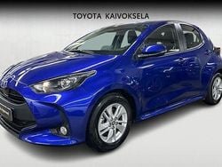 Sininen Käytetty 2024 Toyota Yaris Viistoperä | 22 490 € (Hieman kallis)