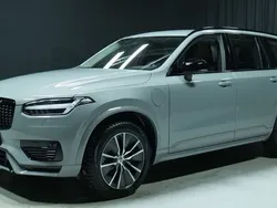 Met. harmaa Käytetty 2024 Volvo XC90 Performance Katumaasturi | 67 700 € (Hyvä tarjous)