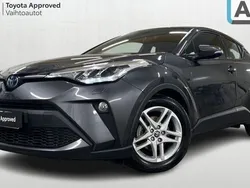 Harmaa Käytetty 2024 Toyota C-HR Active Katumaasturi | 28 590 € (Perustarjous)