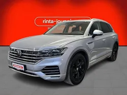 Harmaa Käytetty 2021 VW Touareg Elegance Katumaasturi | 46 200 € (Perustarjous)