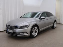 Harmaa Käytetty 2015 VW Passat Highline Sedan | 16 490 € (Hieman kallis)