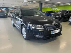 Musta Käytetty 2016 Skoda Octavia Style Farmari | 13 690 € (Perustarjous)