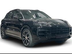 Uusi 2025 Porsche Cayenne Katumaasturi | 167 035 €
