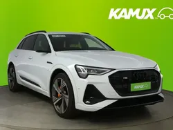 Valkoinen Käytetty 2022 Audi e-tron S-Line Katumaasturi | 40 800 € (Perustarjous)