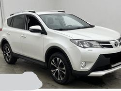 Valkoinen Käytetty 2015 Toyota RAV4 Multidrive S Katumaasturi | 25 800 € (Perustarjous)