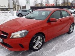 Punainen Käytetty 2017 Mercedes A160 Viistoperä | 13 790 € (Perustarjous)