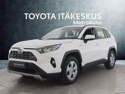 Valkoinen Käytetty 2021 Toyota RAV4 Active Katumaasturi | 34 590 € (Perustarjous)
