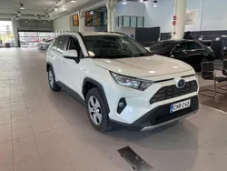 Käytetty 2019 Toyota RAV4 Hybrid Active Katumaasturi | 25 690 € (Perustarjous)