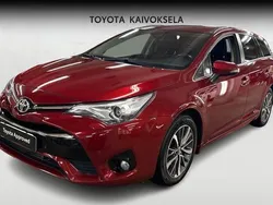 Punainen Käytetty 2017 Toyota Avensis Multidrive S Farmari | 16 990 € (Perustarjous)
