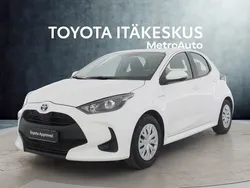 Valkoinen Käytetty 2021 Toyota Yaris Hybrid Active Viistoperä | 20 390 € (Perustarjous)