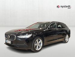 Musta Käytetty 2021 Volvo V90 Momentum Farmari | 36 650 € (Kallis)