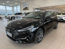 Musta Käytetty 2024 Hyundai i30 Comfort Farmari | 25 600 € (Hieman kallis)