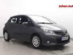 Harmaa Käytetty 2012 Toyota Yaris Multidrive S Viistoperä | 13 490 € (Hieman kallis)