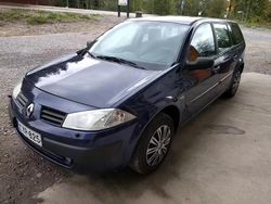 Käytetty 2005 Renault Mégane II Dynamique Farmari | 3 950 €