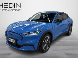 Sininen Uusi 2025 Ford Mustang Mach-E Katumaasturi | 45 990 € (Perustarjous)